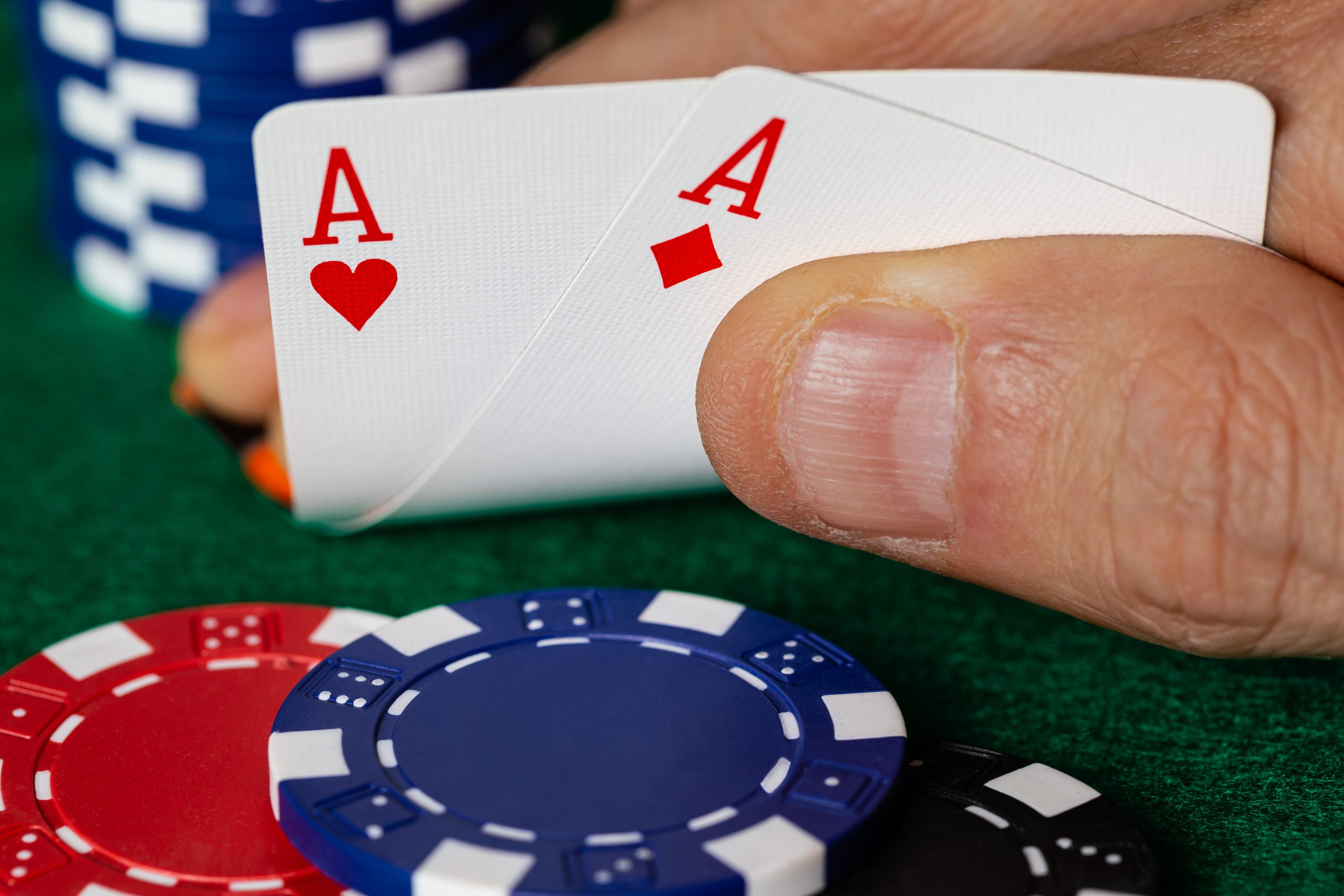 What does Muck, Pair and Split Pot mean in Poker?