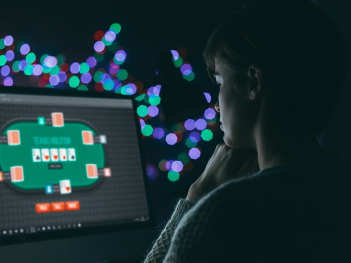 How Playing Tight is Key to Winning Online Poker Game