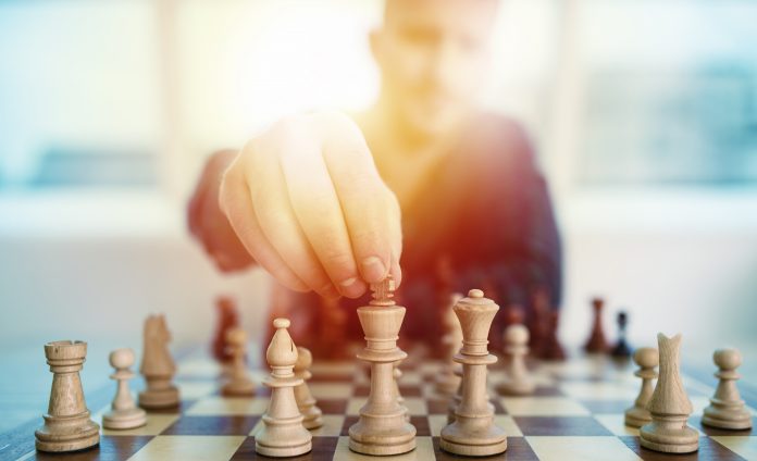 Top Tips to Beat Strong Opponents in Online Chess