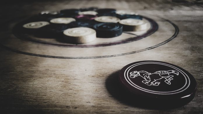 Carrom: Popular Game For Family With Complete Source of Happiness