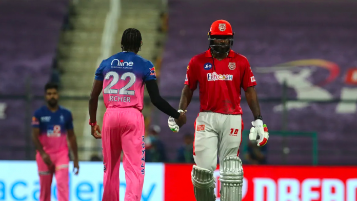 Chris Gayle has hit most sixes in IPL