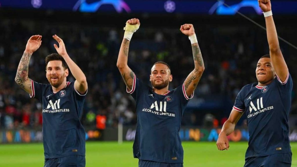 Know what is Lionel Messi jersey number over the years