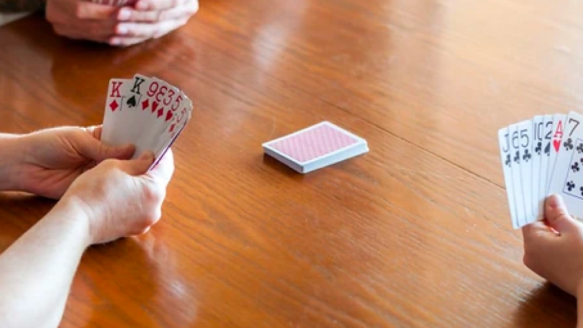 10 Best 3-Player Card Games to Play in a Small Group