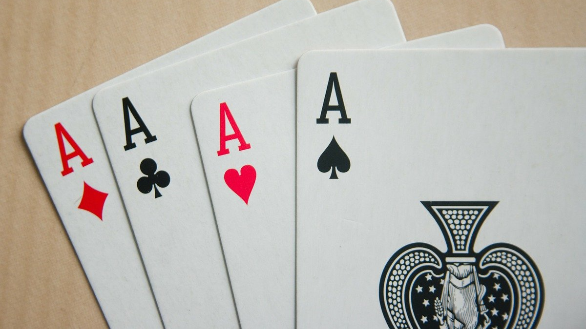 Crazy Eights Card Game Rules Strategy And Tips To Play 